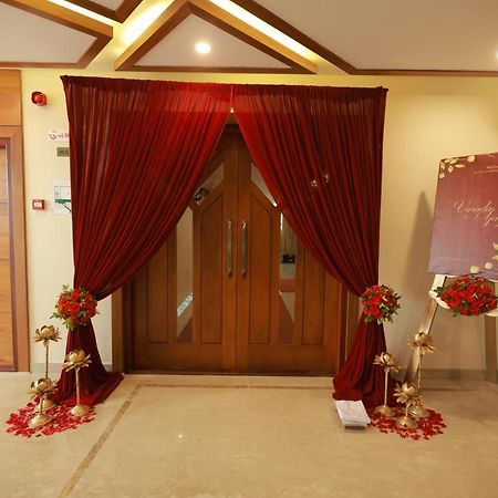 Krishnavalsam Regency Otel Guruvāyūr Dış mekan fotoğraf
