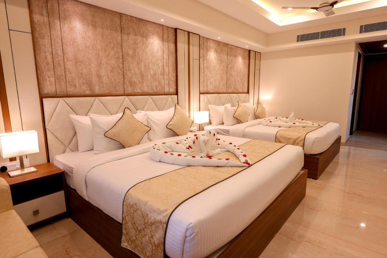Krishnavalsam Regency Otel Guruvāyūr Dış mekan fotoğraf