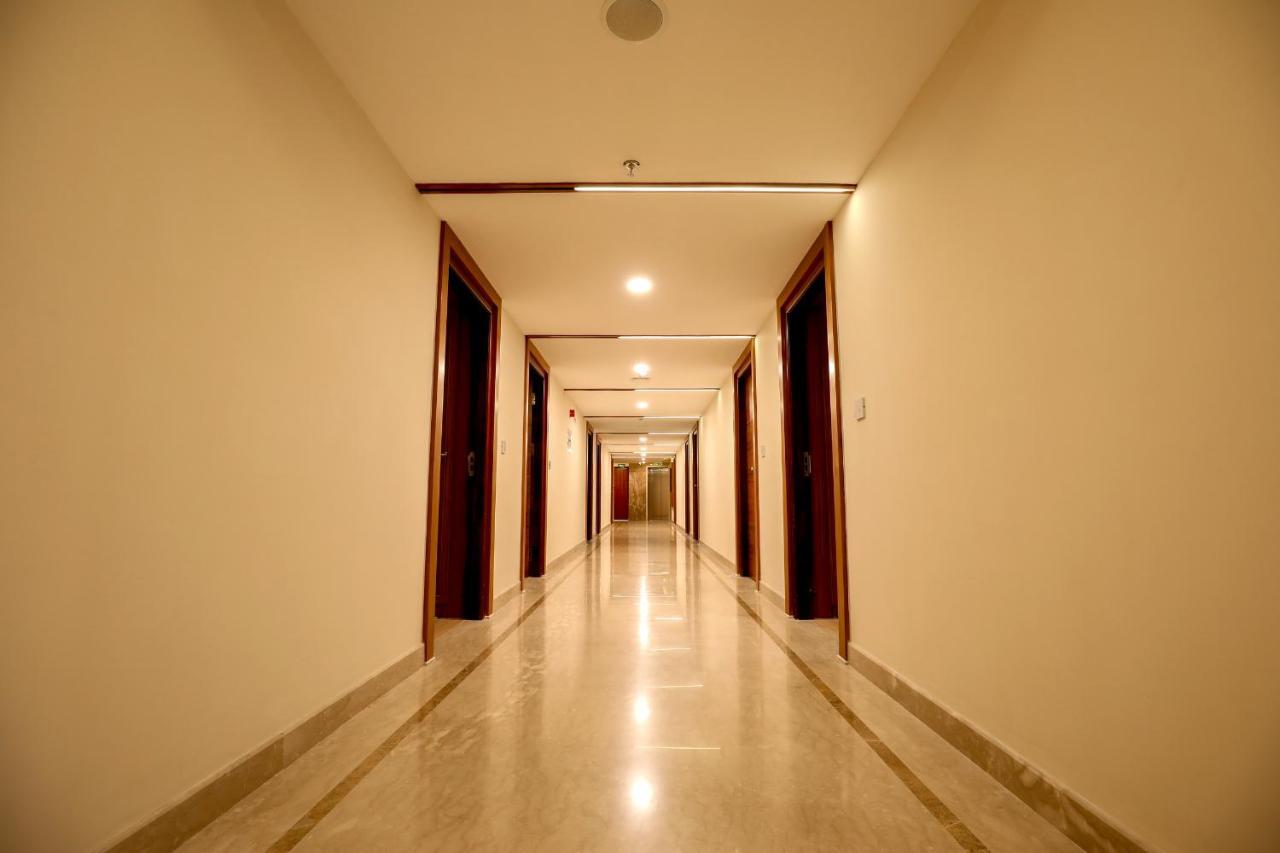 Krishnavalsam Regency Otel Guruvāyūr Dış mekan fotoğraf