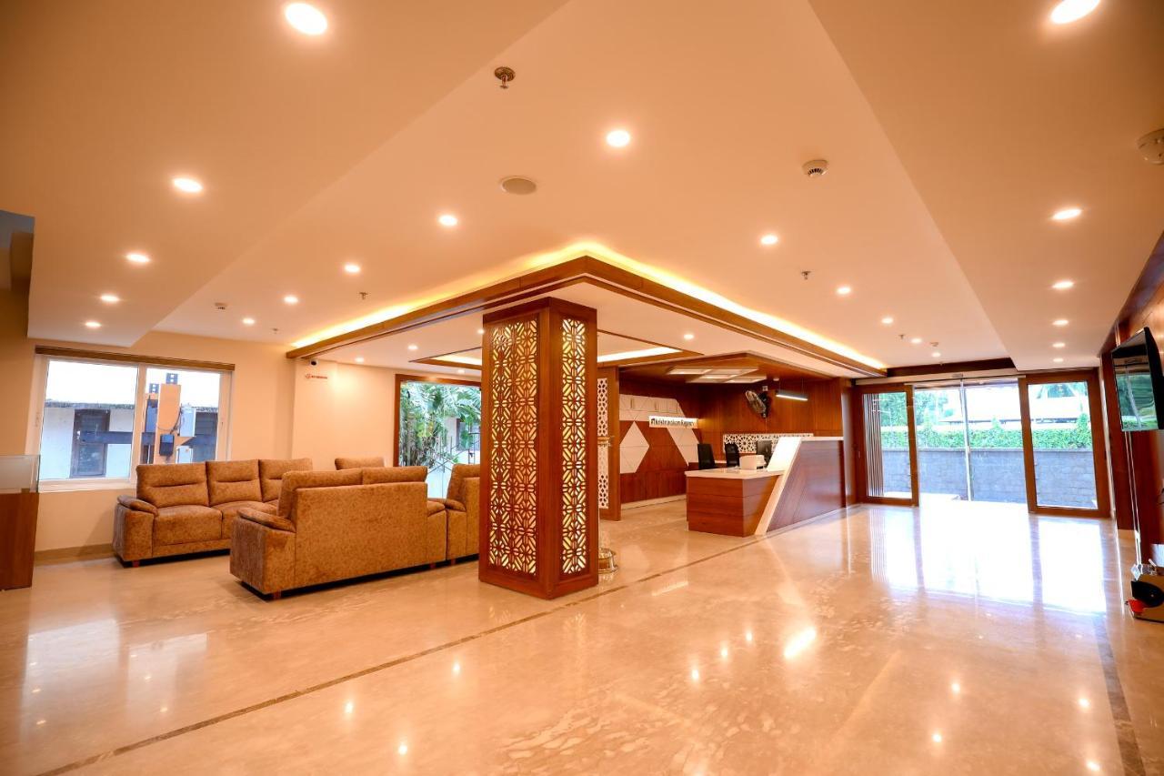 Krishnavalsam Regency Otel Guruvāyūr Dış mekan fotoğraf