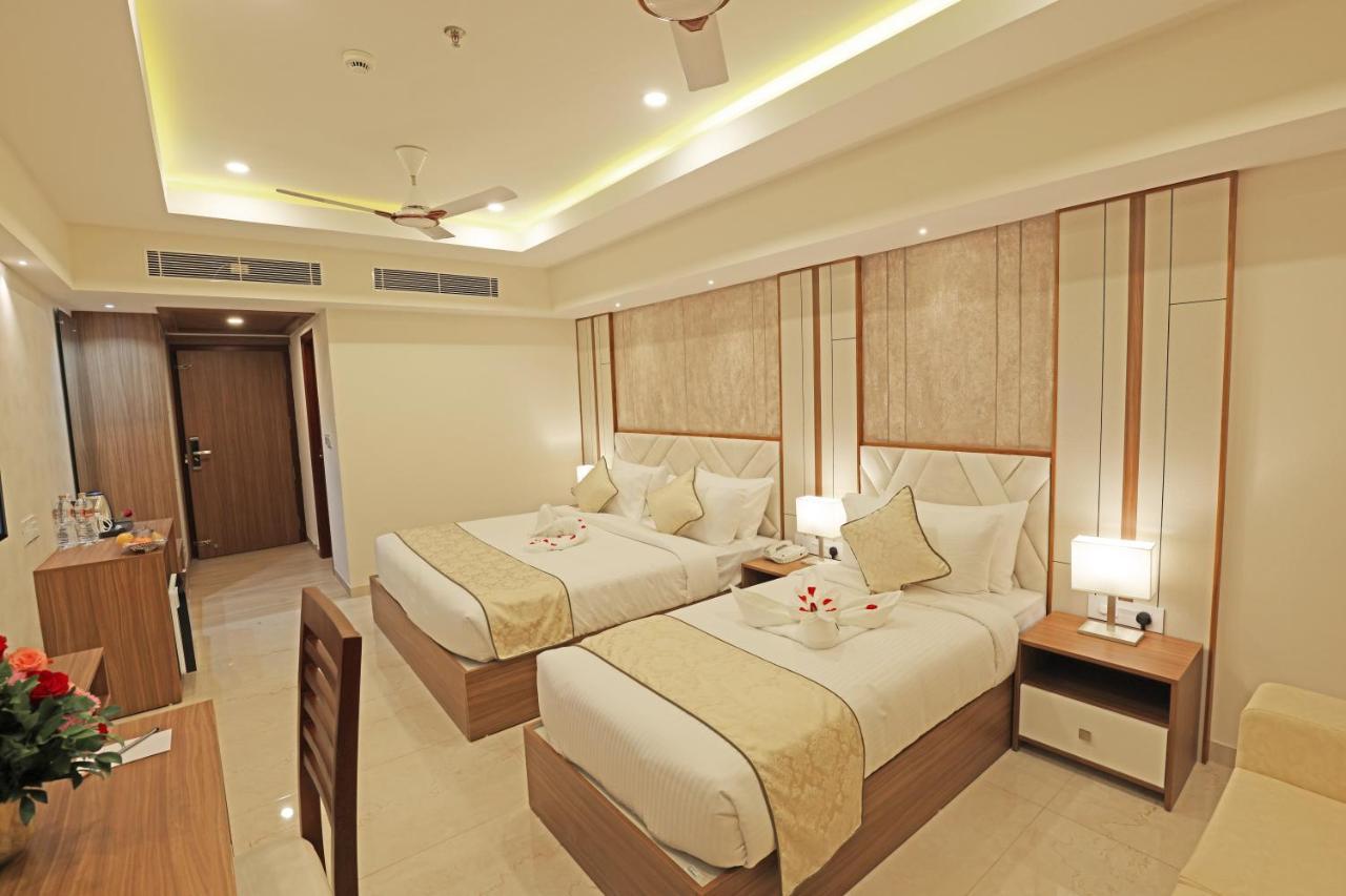Krishnavalsam Regency Otel Guruvāyūr Dış mekan fotoğraf