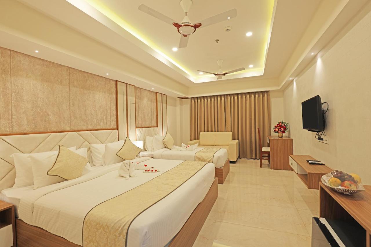 Krishnavalsam Regency Otel Guruvāyūr Dış mekan fotoğraf