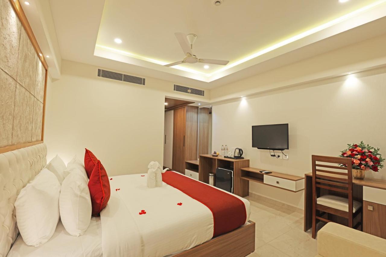 Krishnavalsam Regency Otel Guruvāyūr Dış mekan fotoğraf