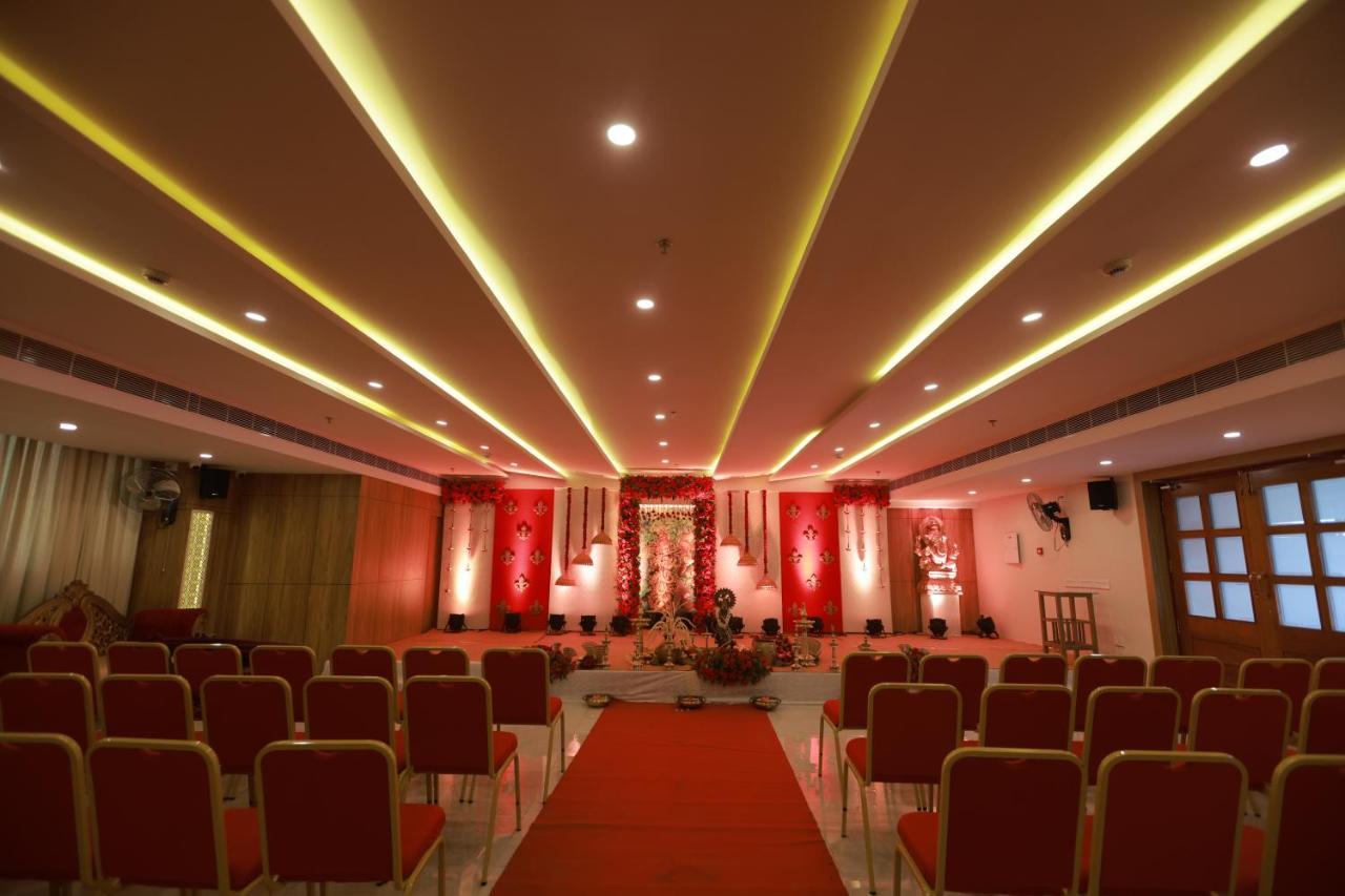 Krishnavalsam Regency Otel Guruvāyūr Dış mekan fotoğraf