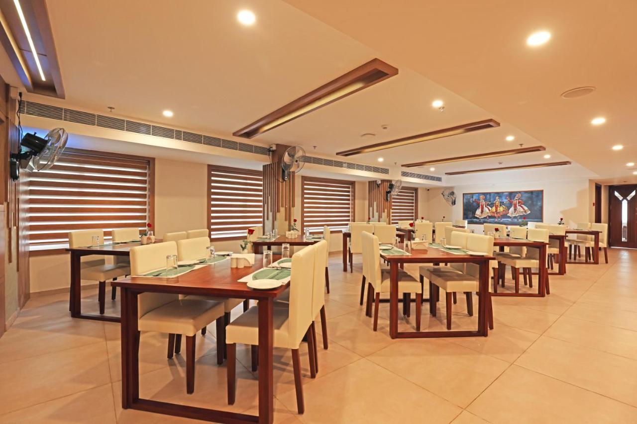 Krishnavalsam Regency Otel Guruvāyūr Dış mekan fotoğraf